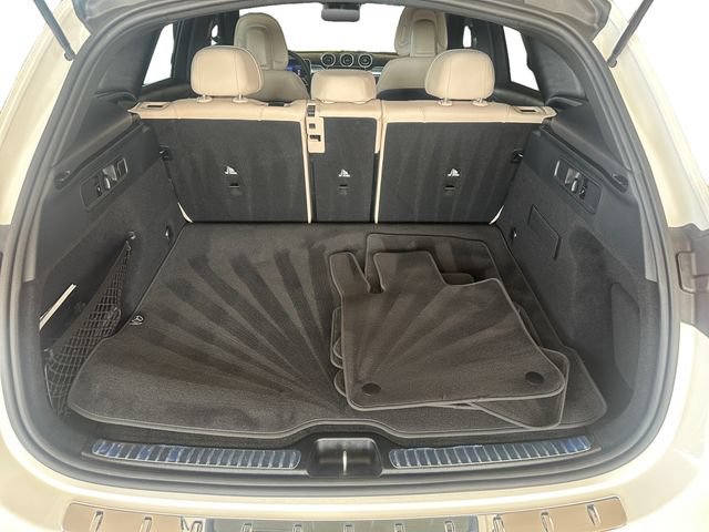 Used 2023 Mercedes-Benz GLC 300 4MATIC image 19
