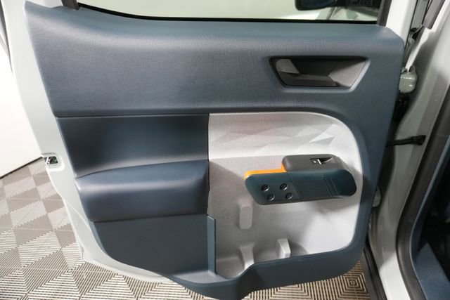 Certified 2024 Ford Maverick XLT w/ XLT Luxury Package image 26