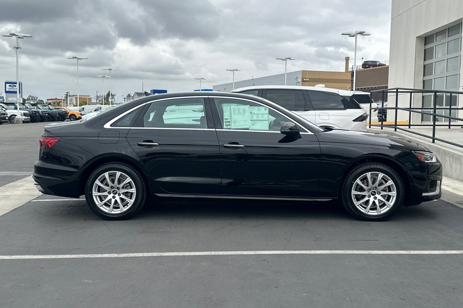 Used 2022 Audi A4 2.0T Premium AWD/4WD image 2