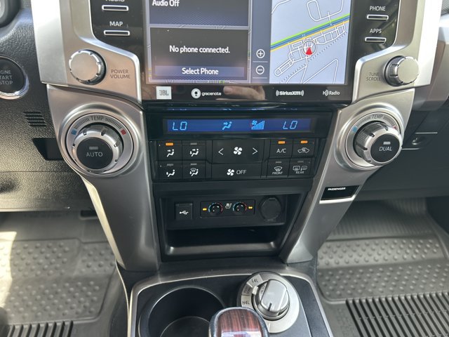 Used 2021 Toyota 4Runner Limited AWD/4WD image 33