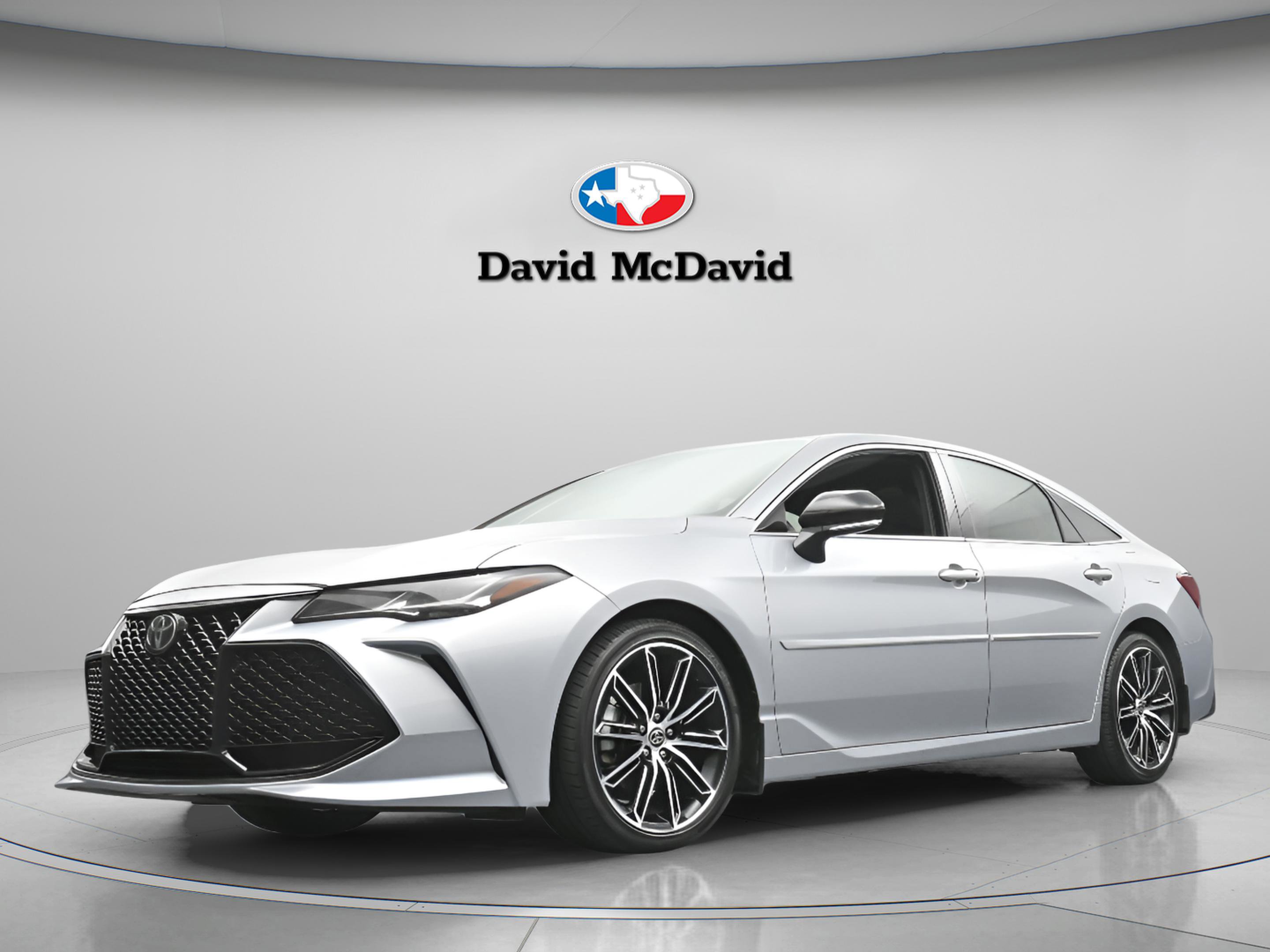 Used 2022 Toyota Avalon Touring image 3