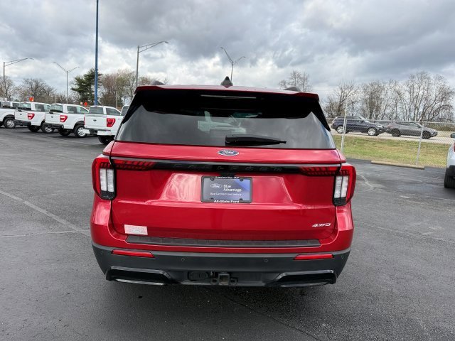 Certified 2025 Ford Explorer ST-Line w/ Premium Package image 6
