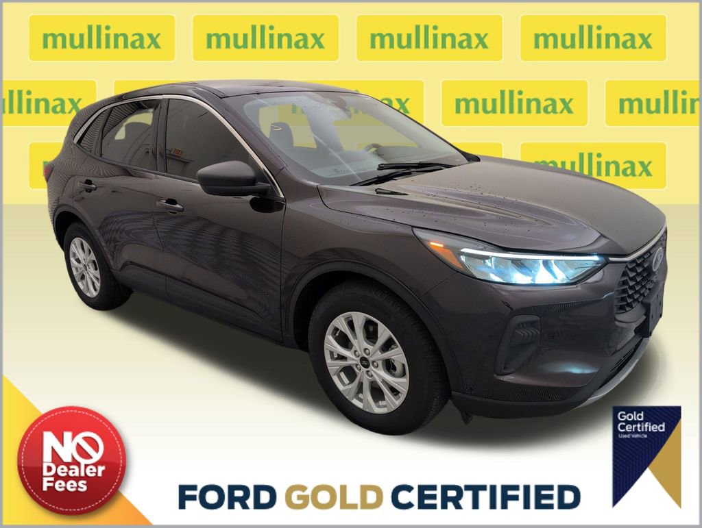 Certified 2023 Ford Escape Active w/ Tech Pack #1 FWD image 1