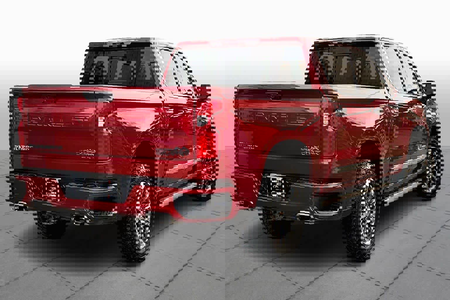 Used 2023 Chevrolet Silverado 1500 High Country w/ Technology Package image 3