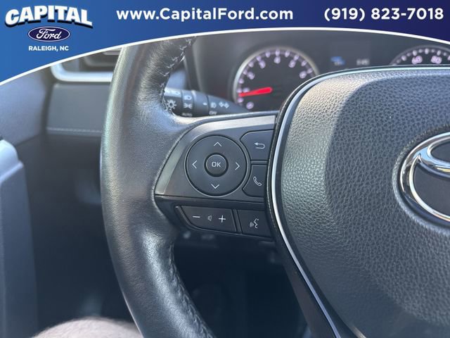Used 2022 Toyota RAV4 XLE Premium image 22