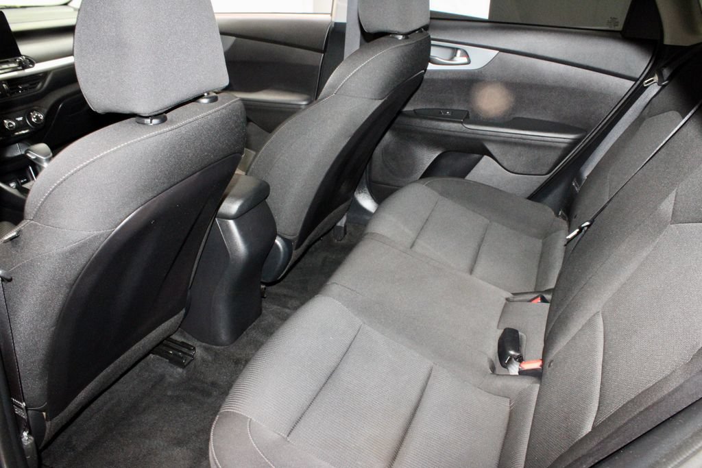 Used 2021 Kia Forte LXS FWD image 21