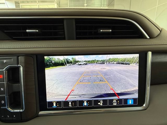 Used 2021 GMC Yukon XL Denali w/ Denali Premium Package RWD image 32