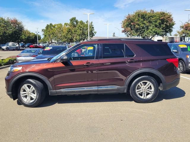 Certified 2020 Ford Explorer XLT AWD/4WD image 3