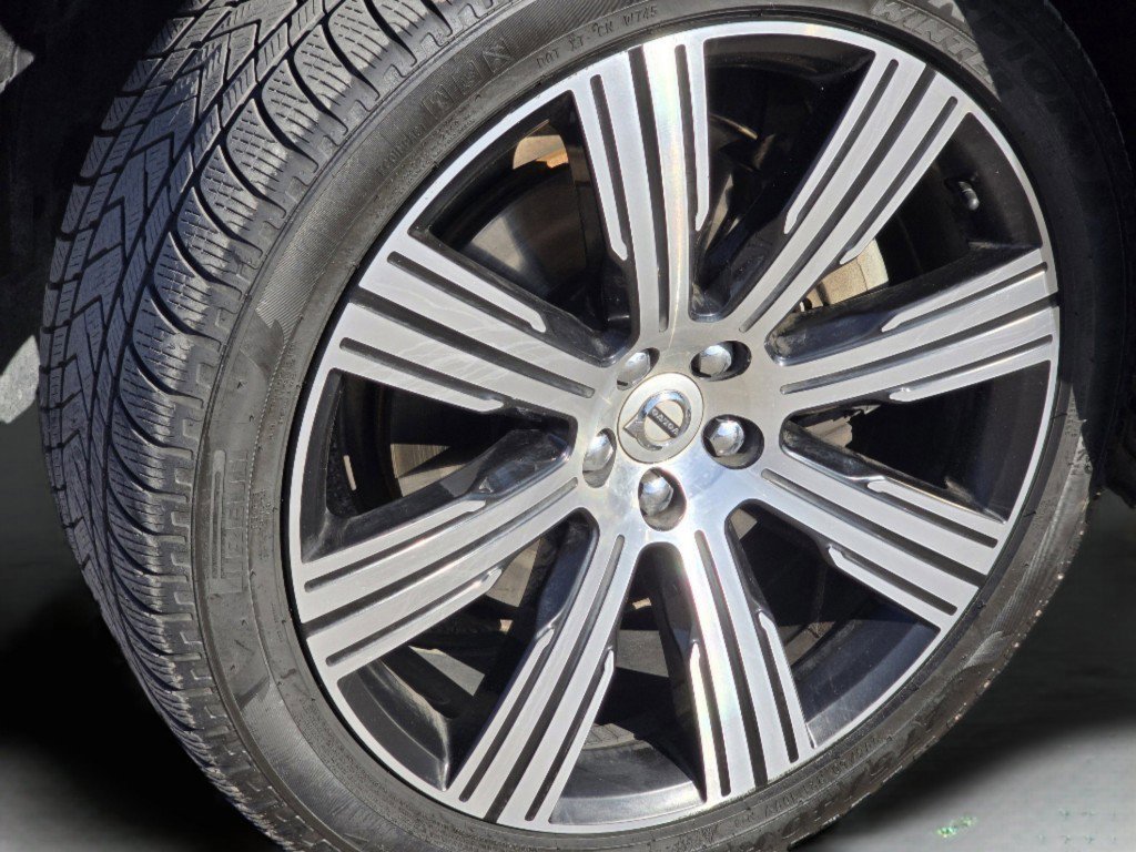 Used 2021 Volvo XC90 T6 Inscription w/ Lounge Package image 20