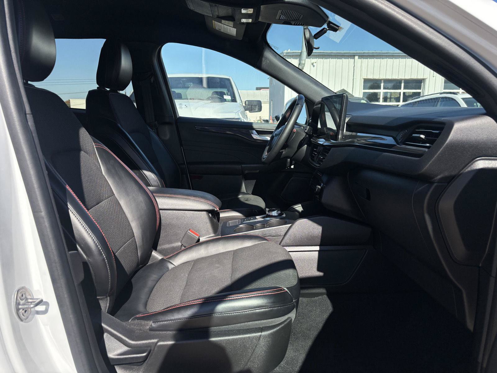 Certified 2023 Ford Escape ST-Line w/ Equipment Group 301A FWD image 28