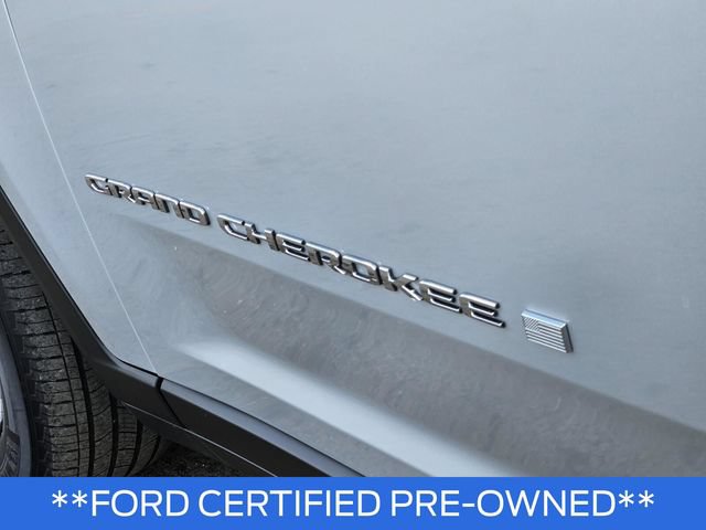 Used 2023 Jeep Grand Cherokee Limited AWD/4WD image 8
