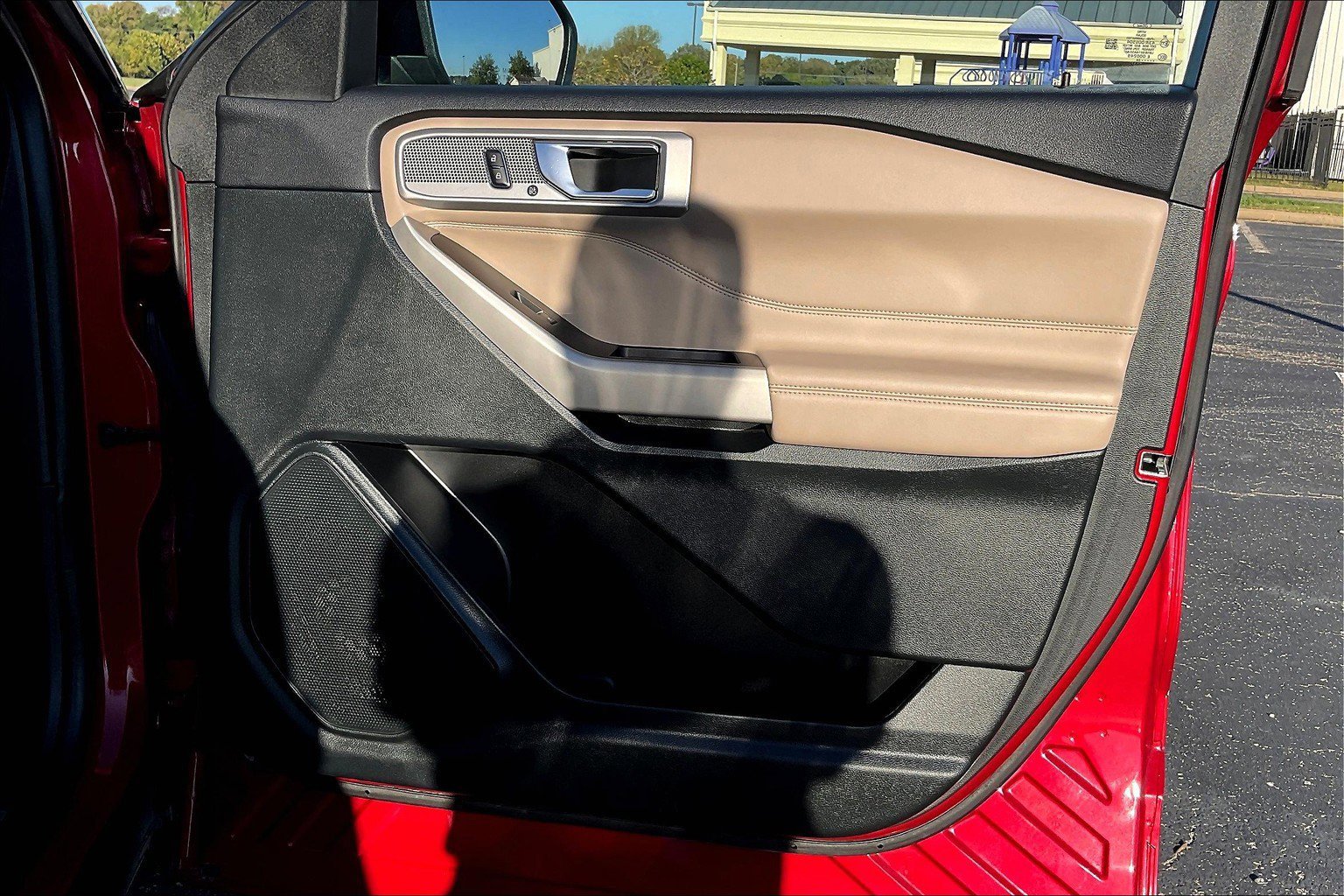 Certified 2024 Ford Explorer Limited image 22