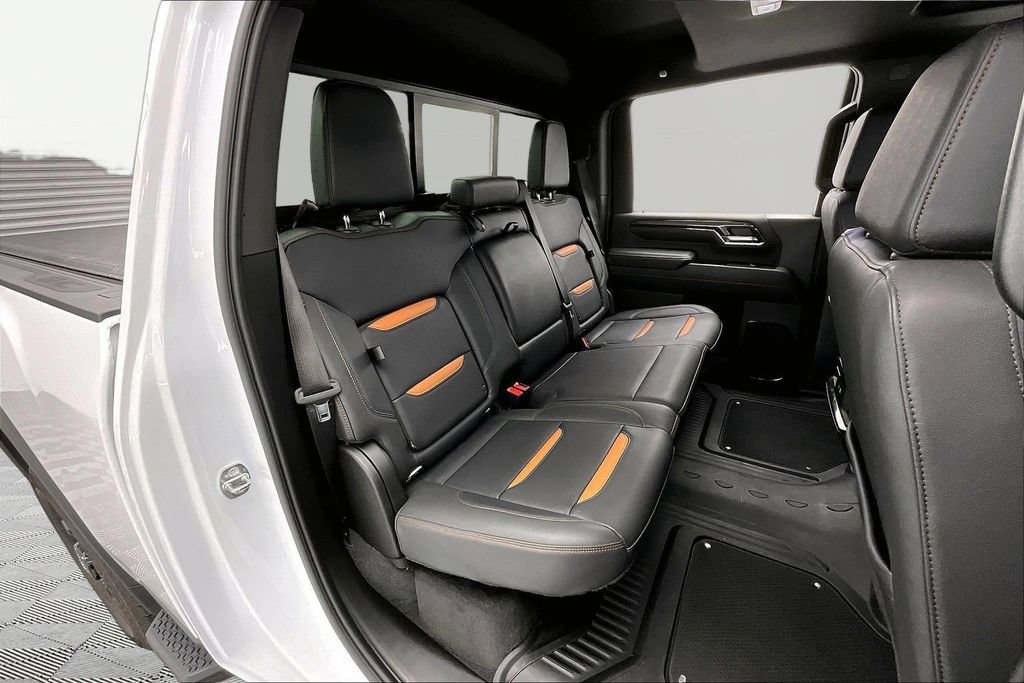 Used 2024 GMC Sierra 2500 AT4 w/ AT4 Premium Plus Package AWD/4WD image 28