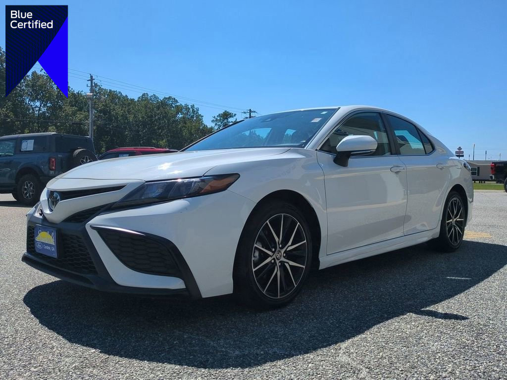 Used 2023 Toyota Camry SE