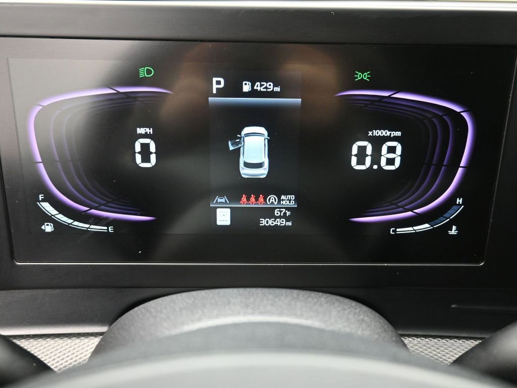 Used 2025 Kia Sportage LX image 6
