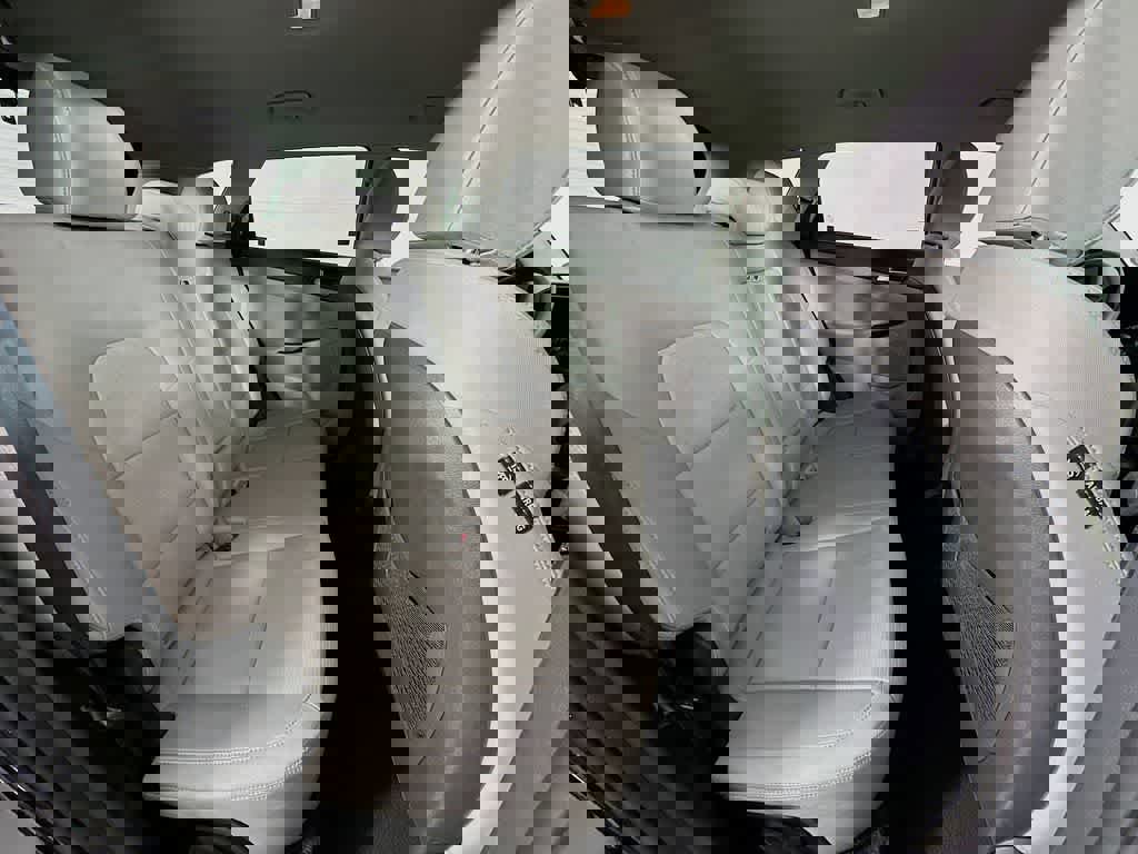 Used 2020 Hyundai Tucson SE image 30