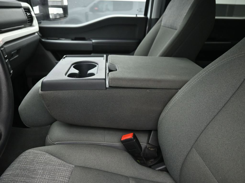 Certified 2025 Ford F250 XLT AWD/4WD image 21