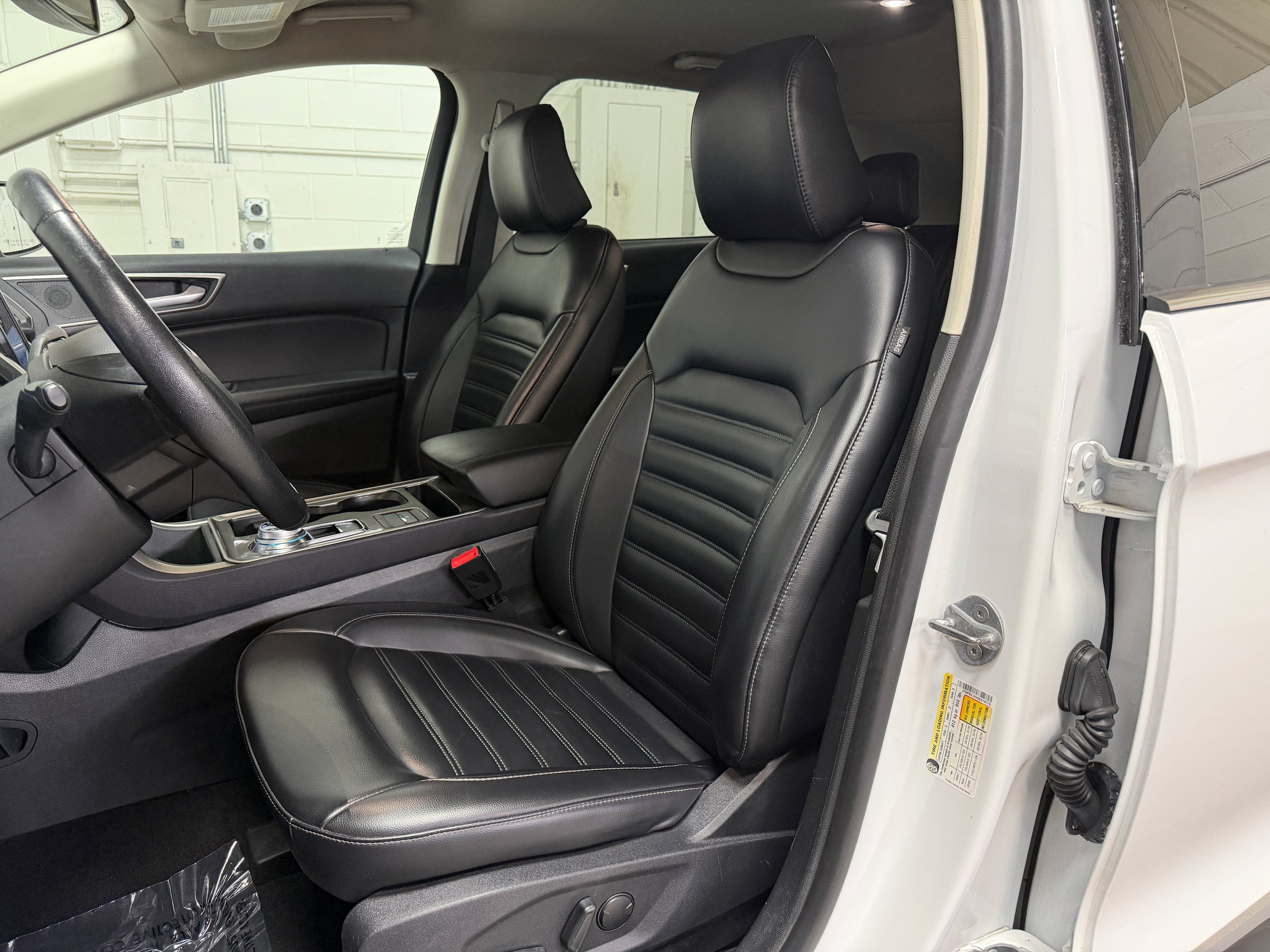 Certified 2024 Ford Edge SEL AWD/4WD image 9