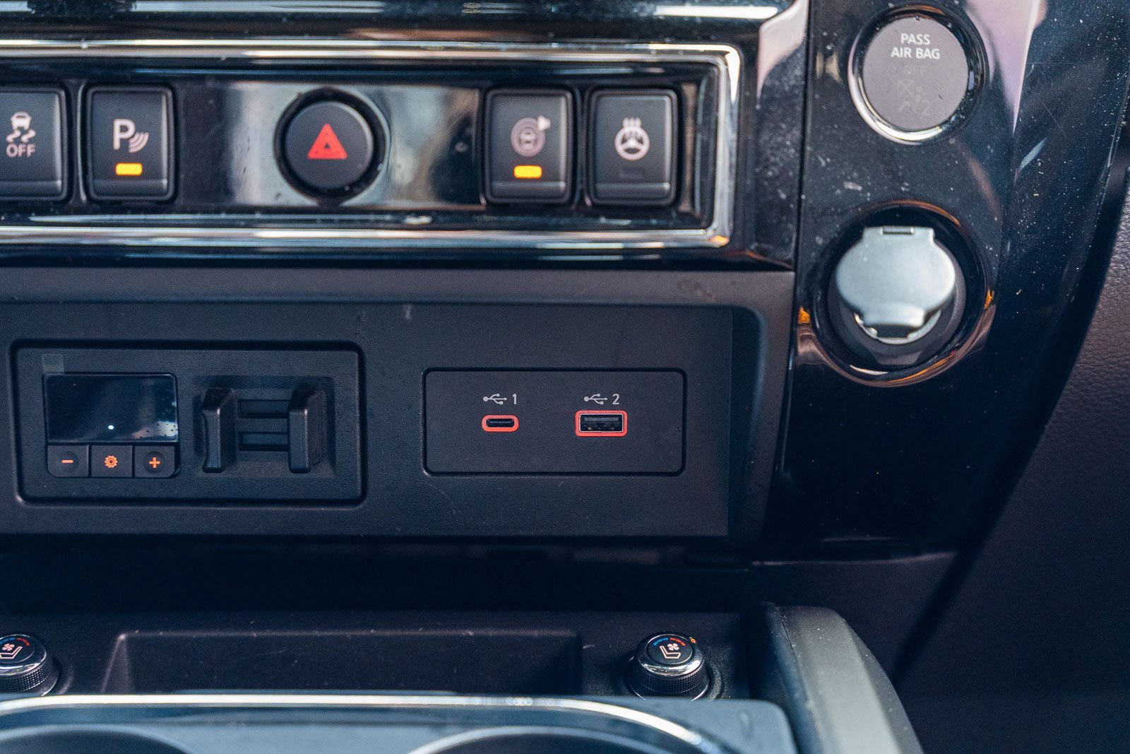 Used 2023 Nissan Titan Platinum Reserve w/ Moonroof Package image 46