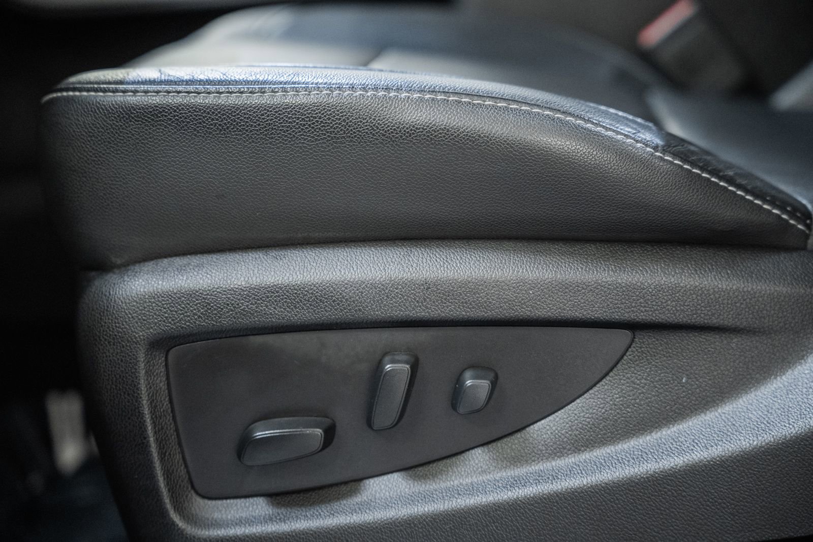 Used 2017 Chevrolet Silverado 1500 LTZ Z71 w/ LTZ Plus Package image 45