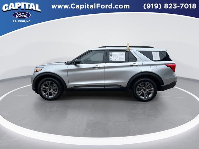 Certified 2023 Ford Explorer XLT w/ Equipment Group 202A image 3
