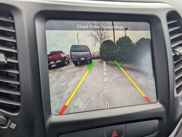 Used 2018 Jeep Cherokee Latitude Plus image 20