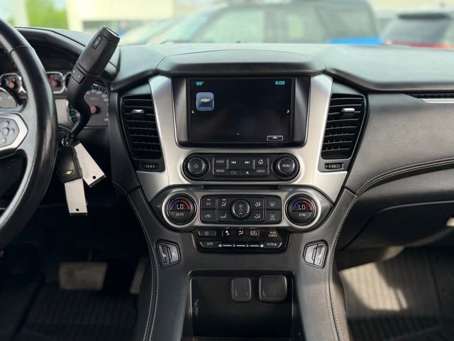 Used 2020 Chevrolet Suburban LT AWD/4WD image 25