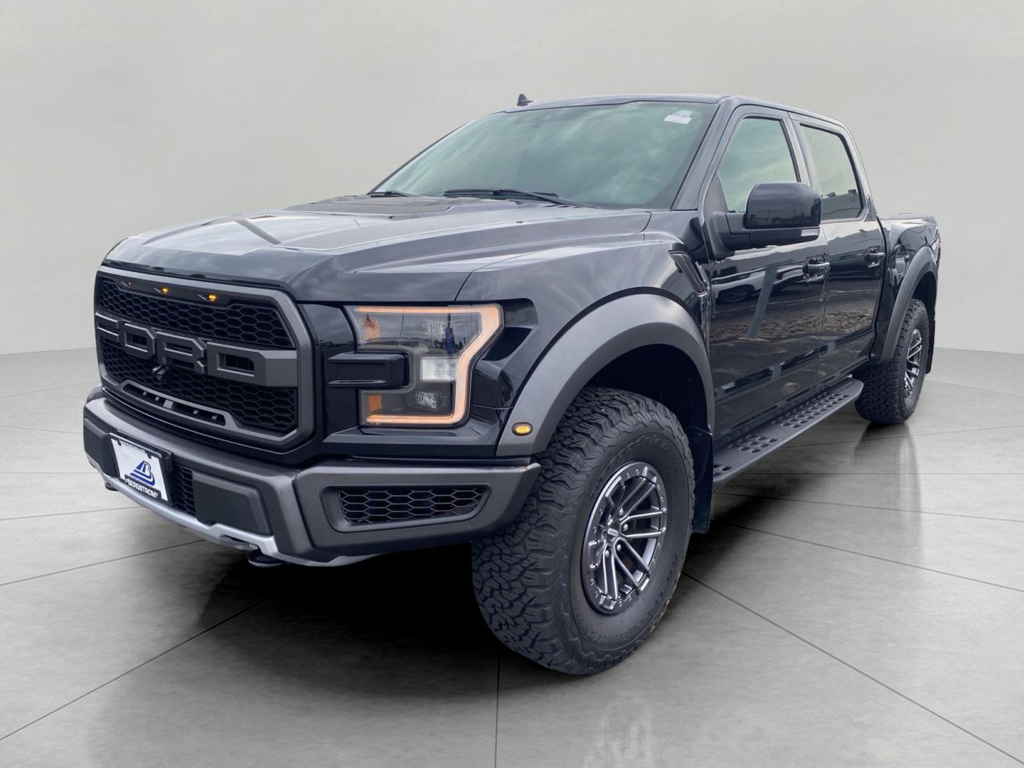Certified 2019 Ford F150 Raptor w/ Equipment Group 802A Luxury AWD/4WD image 3