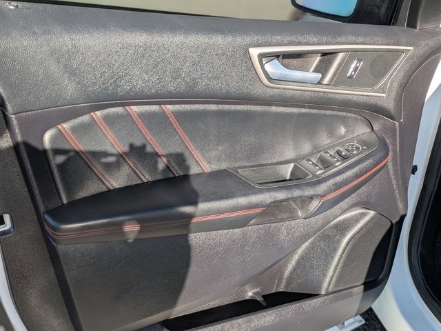 Certified 2022 Ford Edge ST-Line image 13