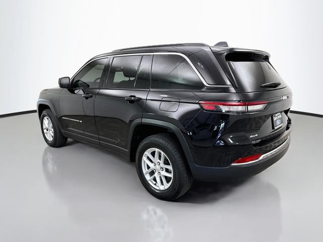 Used 2024 Jeep Grand Cherokee Laredo X w/ Luxury Tech Group I AWD/4WD image 5