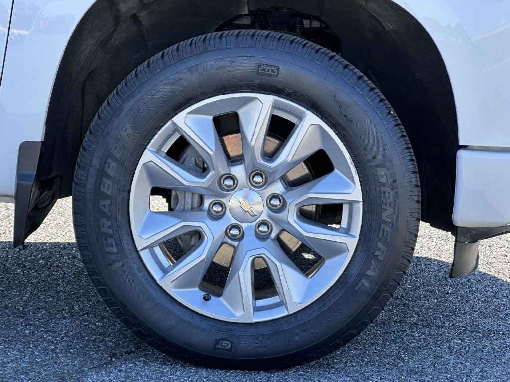 Used 2024 Chevrolet Silverado 1500 Custom AWD/4WD image 8