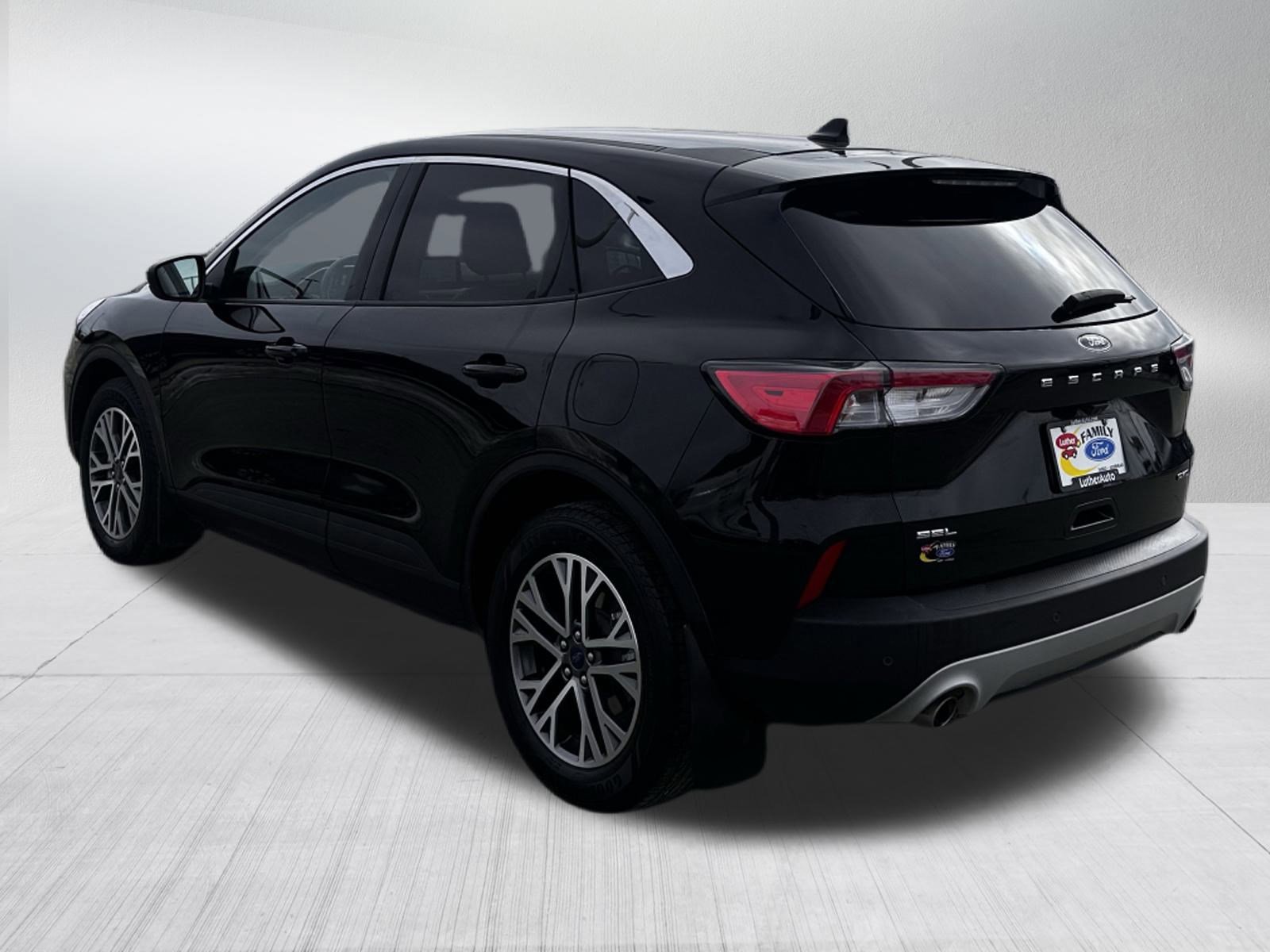 Certified 2022 Ford Escape SEL w/ Technology Package image 3