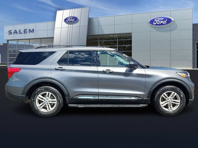 Certified 2023 Ford Explorer XLT w/ Equipment Group 202A AWD/4WD image 2