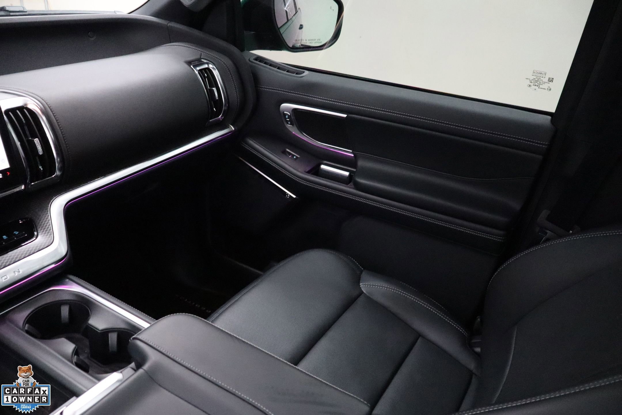 Certified 2025 Ford Expedition Platinum w/ Stealth Performance Package AWD/4WD image 24