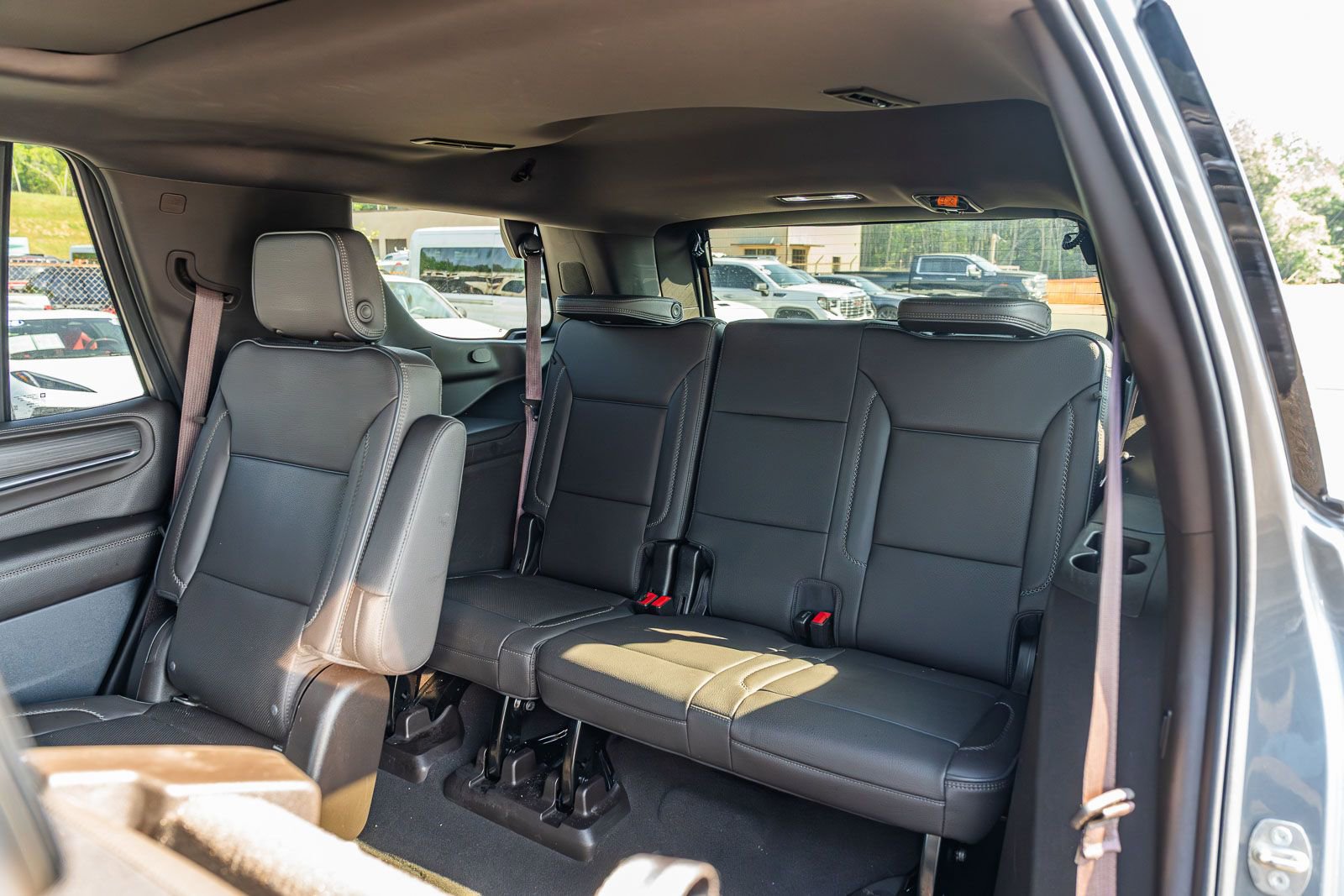 Used 2021 GMC Yukon Denali w/ Denali Premium Package RWD image 22