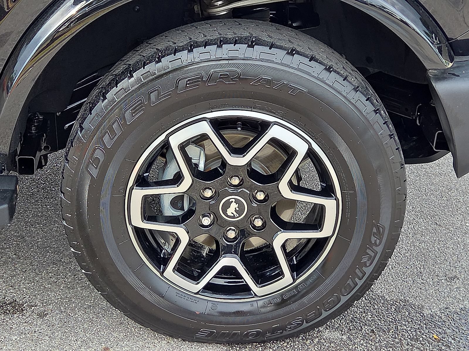 Certified 2024 Ford Bronco Outer Banks AWD/4WD image 7