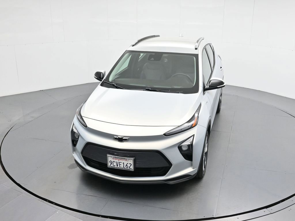Used 2022 Chevrolet Bolt EUV LT w/ Convenience Package image 26