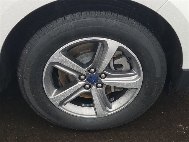 Certified 2022 Ford Edge SEL w/ Convenience Package image 5