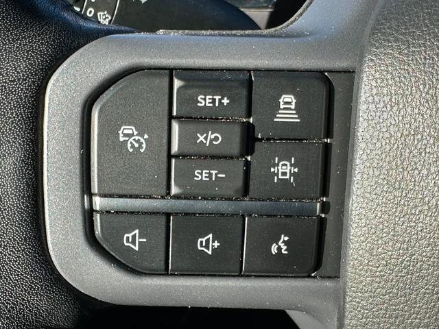 Certified 2023 Ford F150 Lariat w/ Equipment Group 502A High image 21