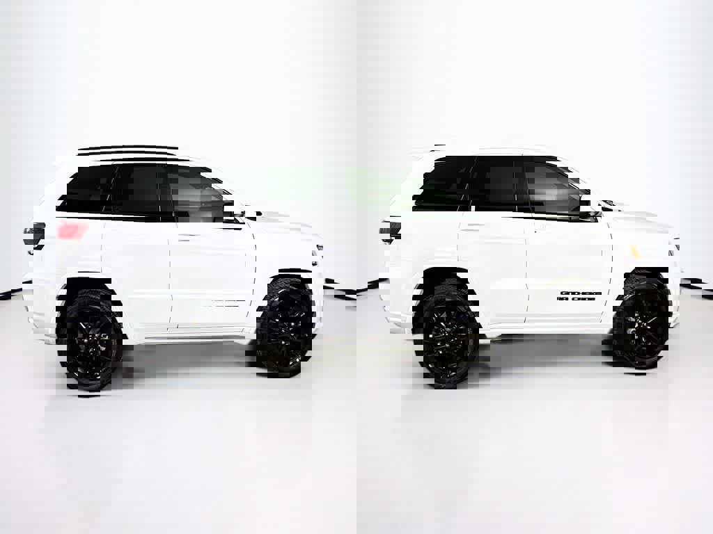 Used 2020 Jeep Grand Cherokee Altitude image 6