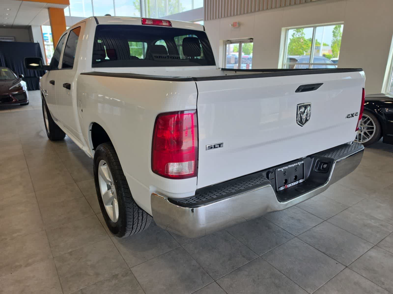 Used 2022 RAM 1500 Classic SLT AWD/4WD image 11