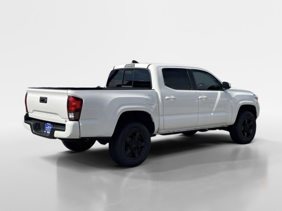 Used 2023 Toyota Tacoma SR image 4