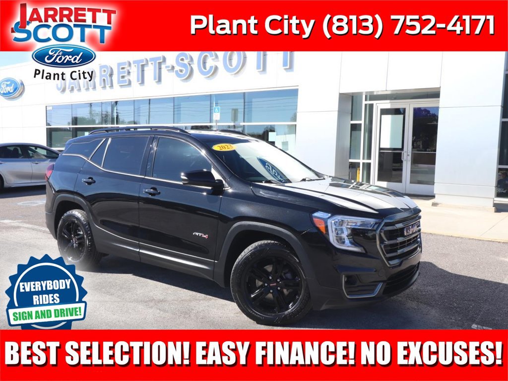 Used 2023 GMC Terrain AT4
