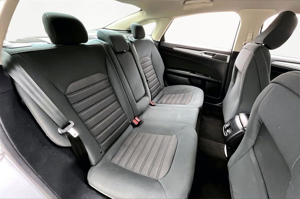 Certified 2020 Ford Fusion SE image 27