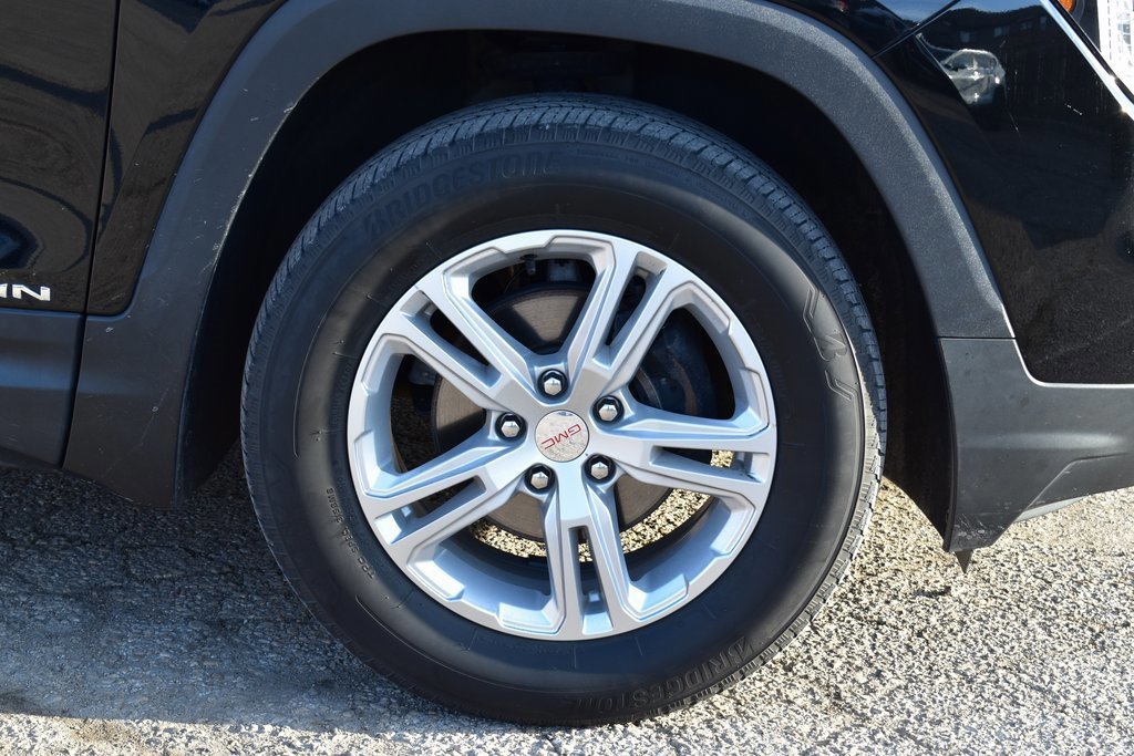 Used 2022 GMC Terrain SLE w/ Driver Convenience Package image 4