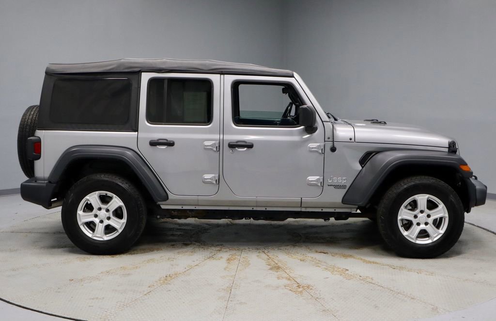 Used 2018 Jeep Wrangler Unlimited Sport S AWD/4WD image 6