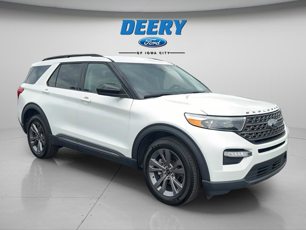 Certified 2024 Ford Explorer XLT w/ Equipment Group 202A AWD/4WD image 7