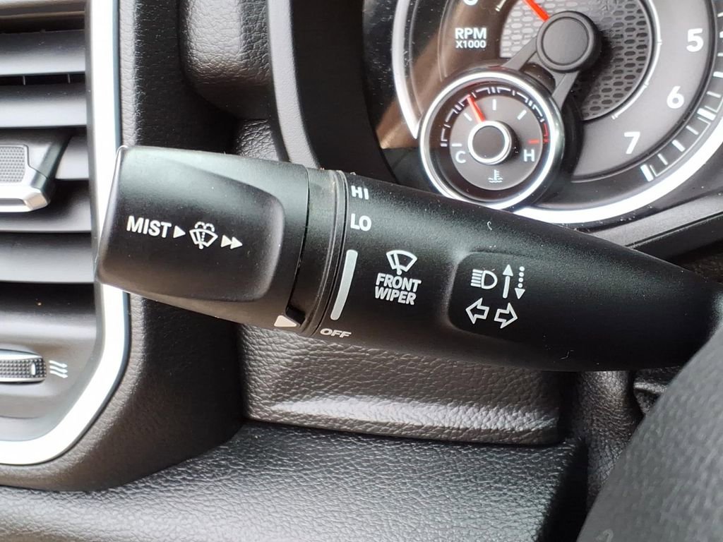 Used 2020 RAM 1500 Big Horn AWD/4WD image 30