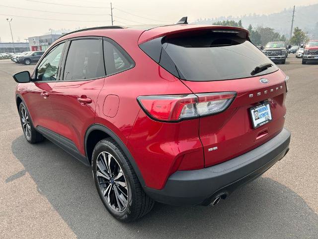 Certified 2022 Ford Escape SE w/ SE Sport Appearance Package AWD/4WD image 8