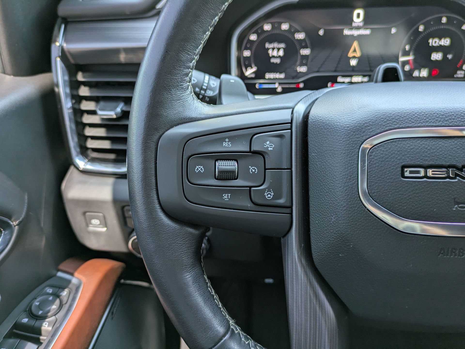 Used 2023 GMC Sierra 1500 Denali Ultimate AWD/4WD image 33